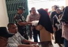 Polsek Rajadesa Polres Ciamis Awasi Distribusi Bantuan Pangan ke Warga Sirnabaya