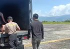 Polri Kirim Logistik Lewat Udara ke Palambayan, Dukung Penanggulangan Banjir Sumatera Barat