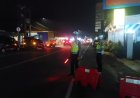 Malam Perayaan Hari Natal 2025, Situasi Arus Lalu Lintas di Ciamis Masih Terpantau Ramai Lancar