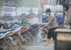 Polri Hadir di Tengah Bencana, Tim SAR Pasukan Pelopor Bantu Warga Terdampak Banjir