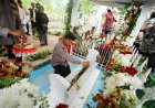 Ziarah Makam hingga Groundbreaking Museum Marsinah, Kapolri: Mengenang Pahlawan Nasional Buruh