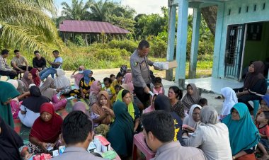 Polri Hadir Menyentuh dari Pintu ke Pintu: Layanan Kesehatan dan Home Visit Ringankan Derita Warga Terdampak Banjir Aceh Tamiang