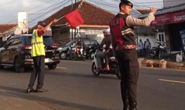 Polres Ciamis Hadirkan Pelayanan Pagi Hari Lewat Strong Point, Wujudkan Kamseltibcar Lantas di Titik Rawan